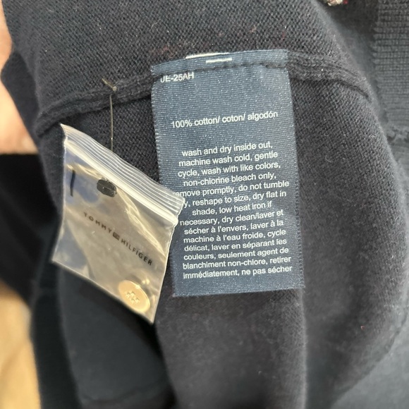 Tommy Hilfiger Stella Blue Red Turtleneck Sweater Christmas Women’s M NWOT - Picture 8 of 10